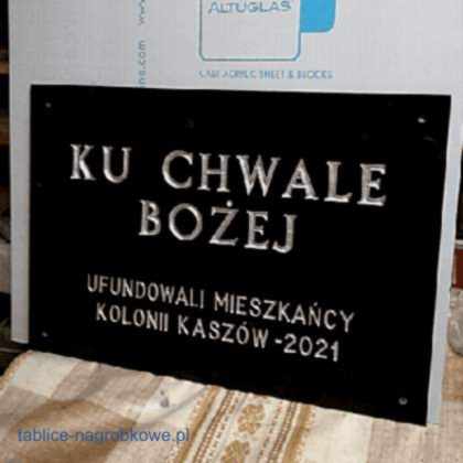 tablica nagrobna Ku chwale Bożej.