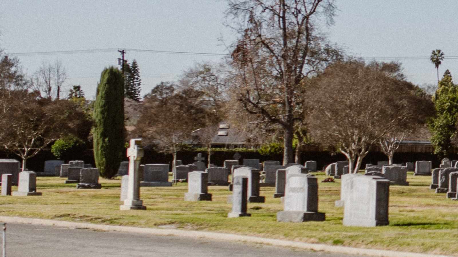 tablice nagrobkowe z plexi