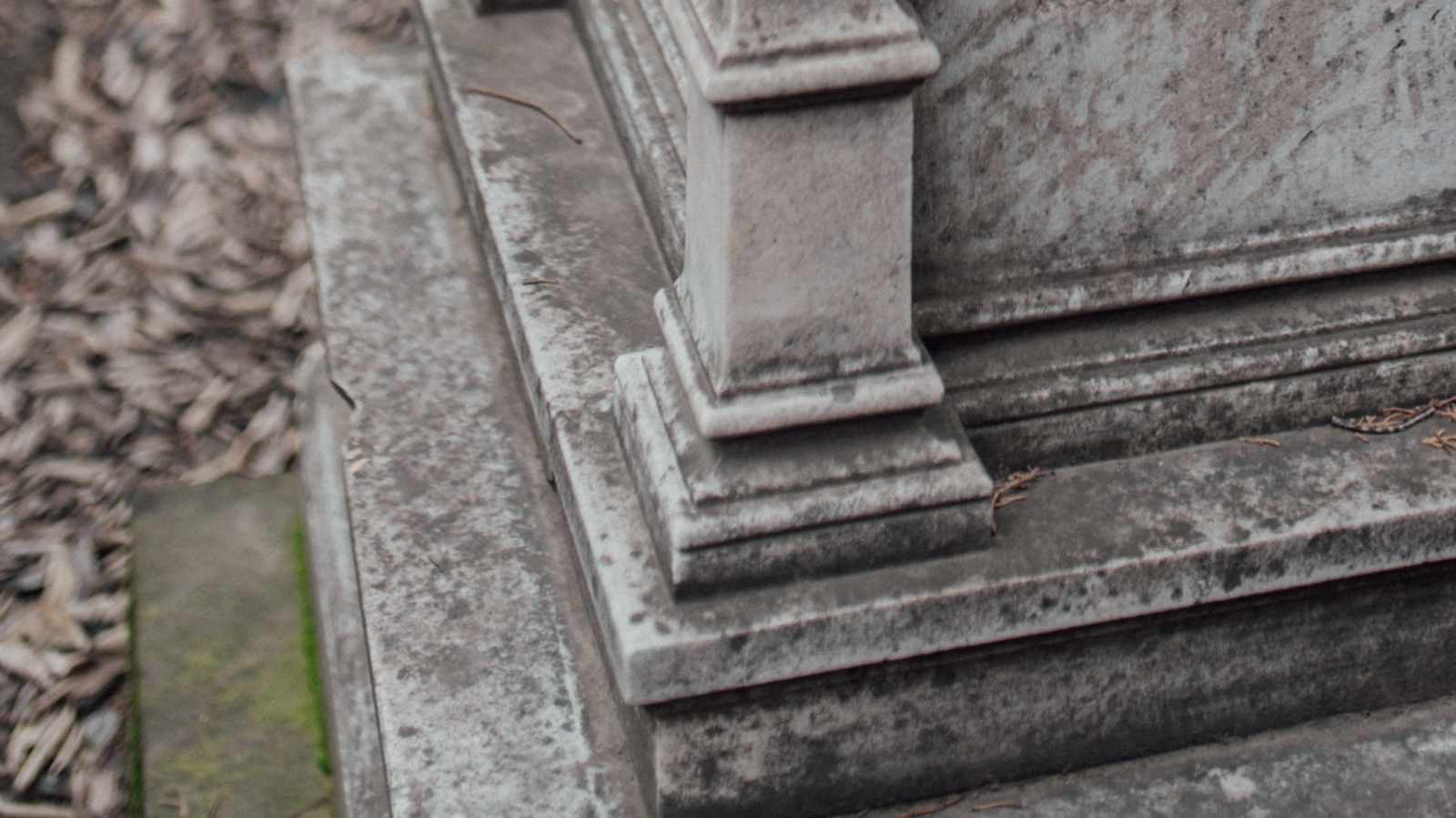 tablice nagrobkowe z plexi