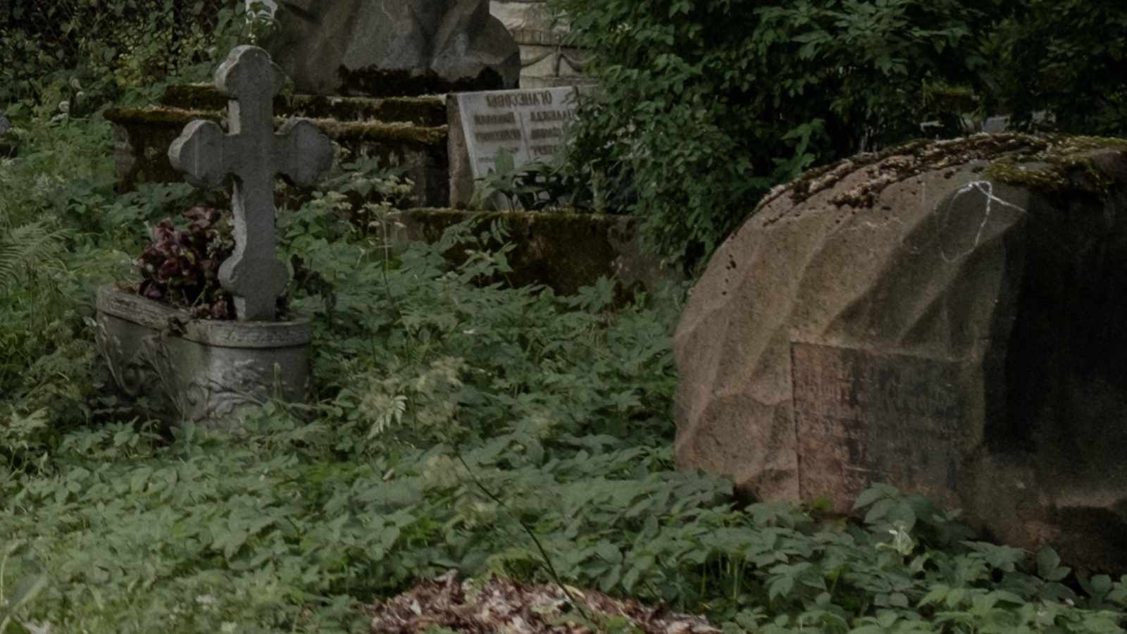 tablice nagrobkowe z plexi