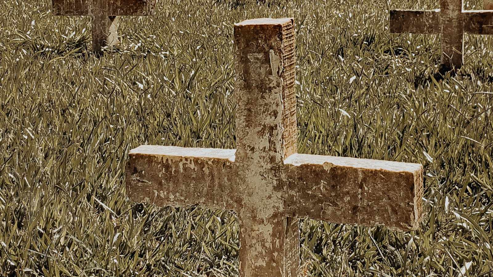 tablice nagrobkowe z plexi