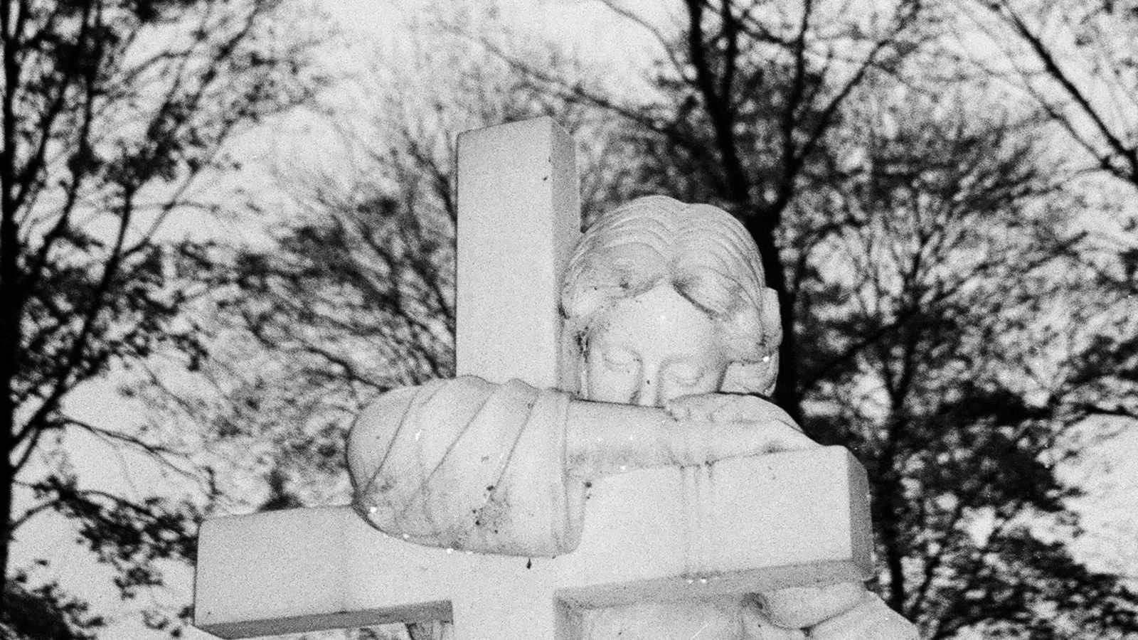 tablice nagrobkowe z plexi