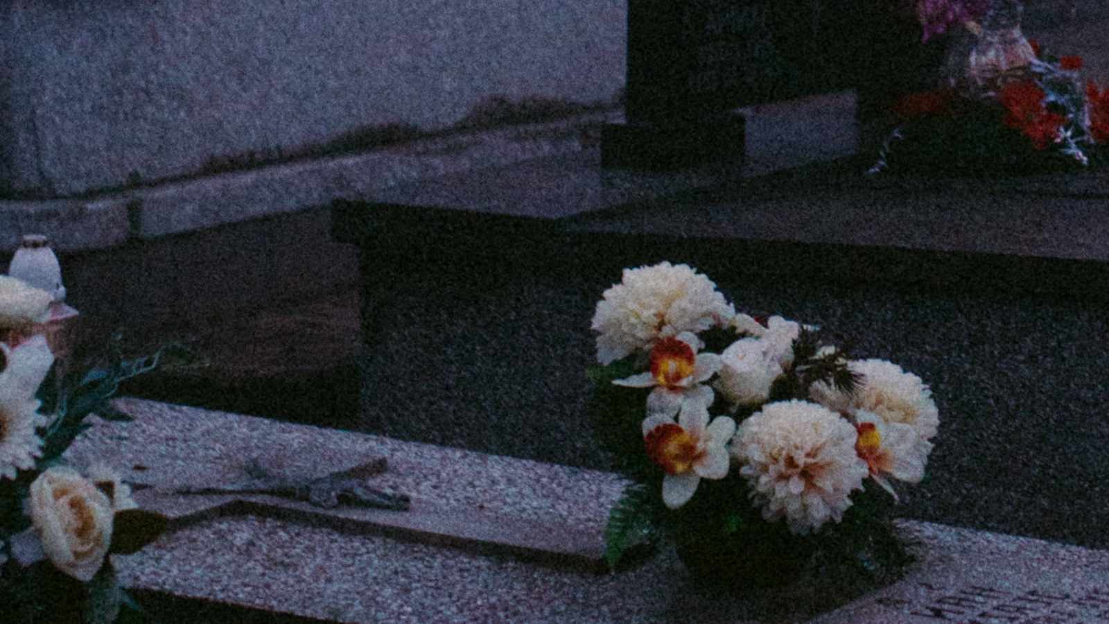 tablice nagrobkowe z plexi