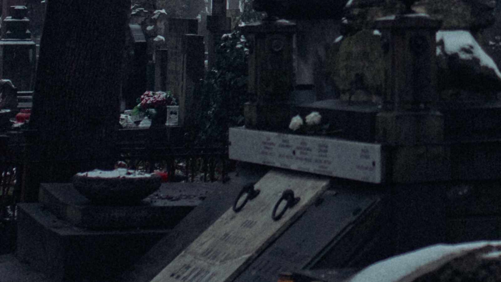 tablice nagrobkowe z plexi