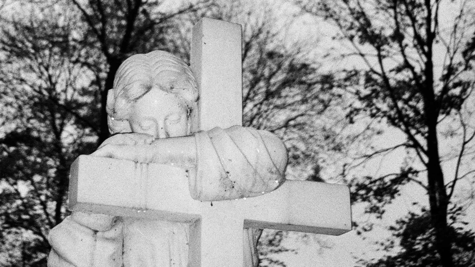 tablice nagrobkowe z plexi